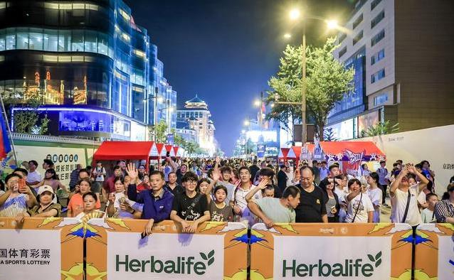 说到消费市, 体育消费节, 这场比赛给