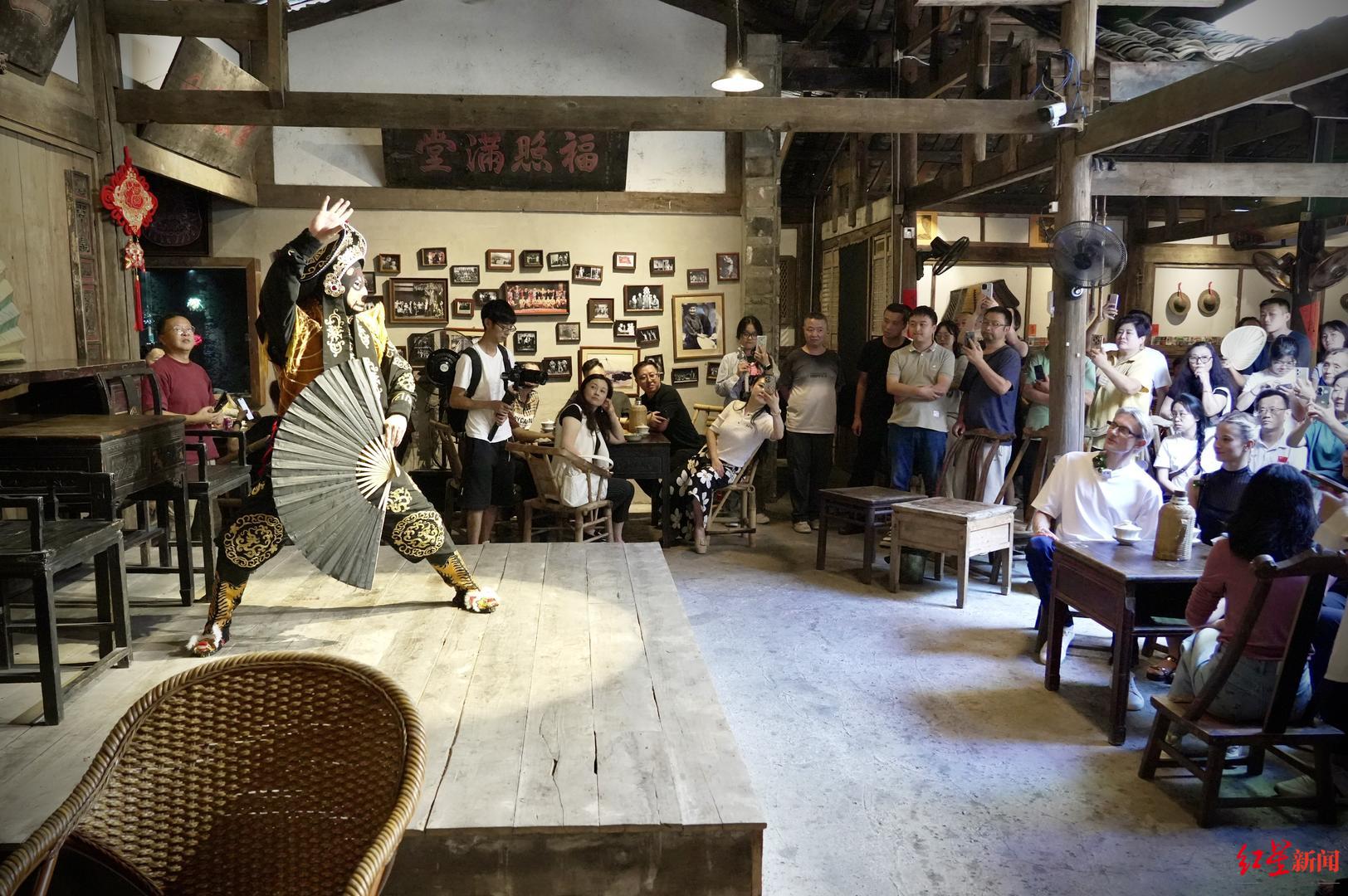 忆的空间, 看川剧表演 忆的空间, 看川剧表演